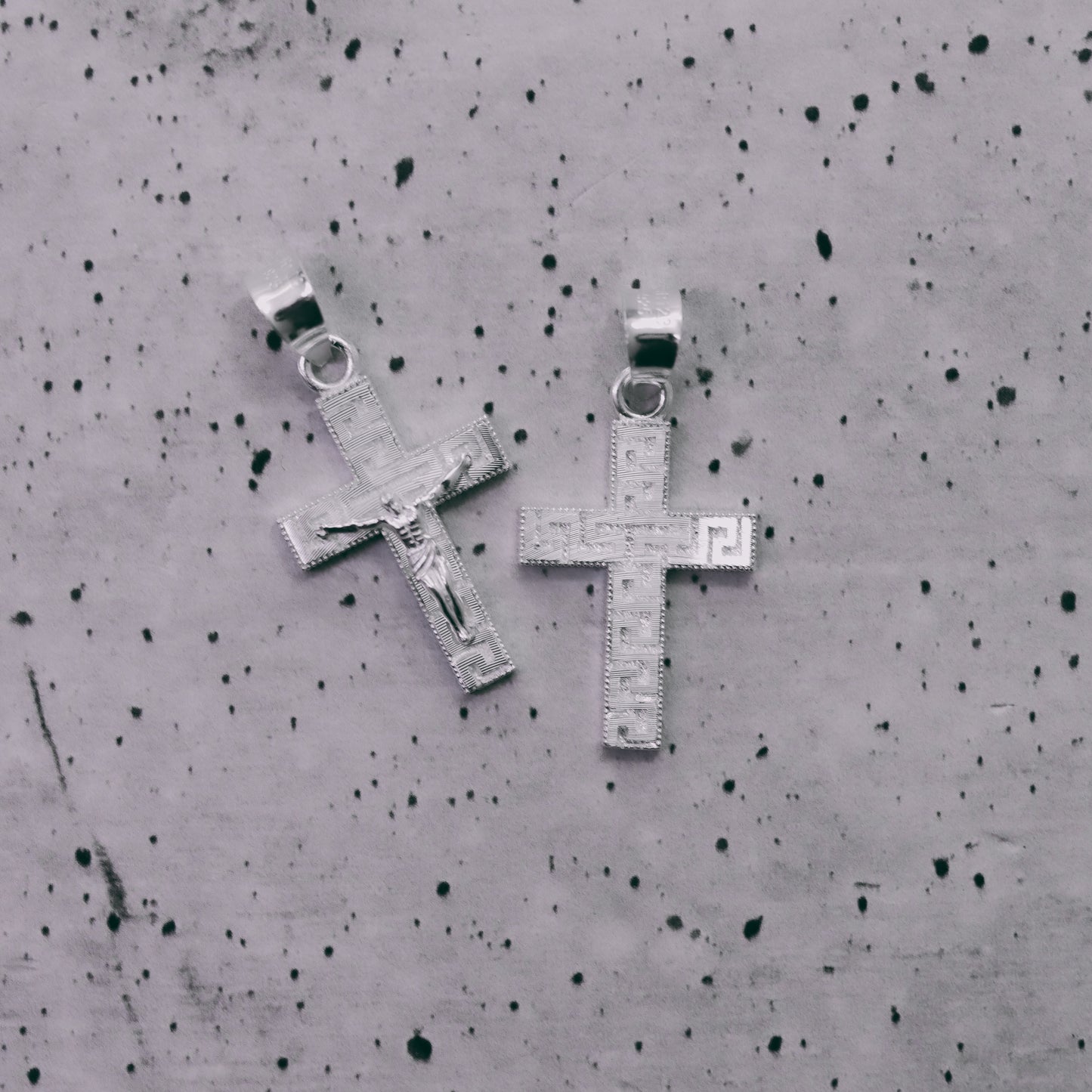 Cruz de Grecas diamantada Con Cristo de Plata 925